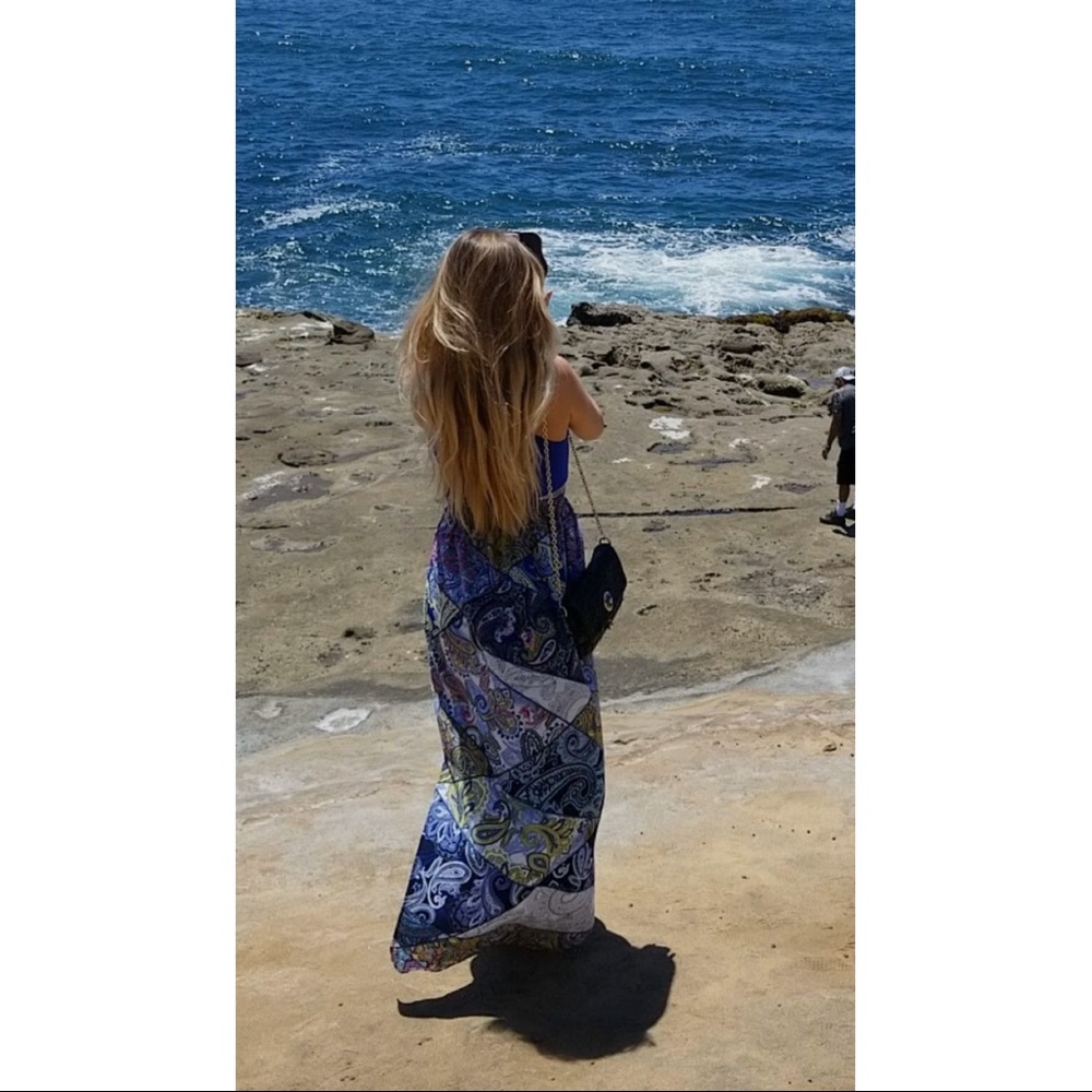 Flows maxi dress, comfy cute, perfect for summer